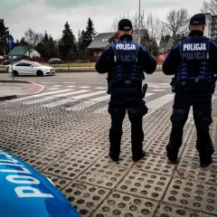 Jak wygląda praca policjanta na zmiany: szczegółowy opis systemu pracy