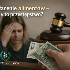 Niepłacenie alimentów może być przestępstwem. Wizerunek kobiety w rozpaczy, ławy sądowej, młotka sędziowskiego i pieniędzy.