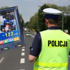 Policja może mierzyć prędkość z samochodu - jakie są nowe zasady?