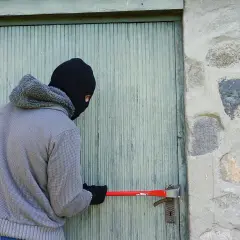 Ustawowe znamiona wykroczenia: poznaj kluczowe cechy przestępstw