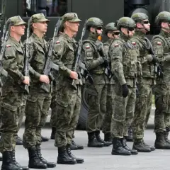 Kiedy wypłata za dobrowolną zasadniczą służbę wojskową? Sprawdź szczegóły
