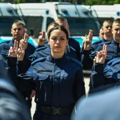 Ile wynosi 13 pensja w policji? Sprawdź, ile zarobią funkcjonariusze