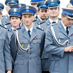 Ile zarabia oficer policji? Zaskakujące różnice w wynagrodzeniach