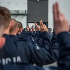 Jak długo trwa kurs podstawowy w policji i co warto wiedzieć przed rozpoczęciem
