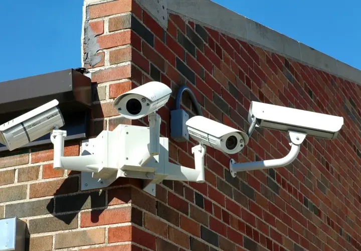 Kiedy policja sprawdza monitoring? Zobacz wszystkie okoliczności prawne