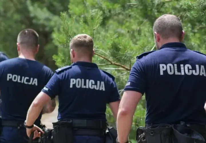 Ile zarabia komendant powiatowy policji? Zaskakujące fakty i dodatki