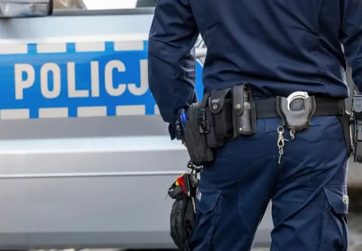 Kiedy policja otrzymuje wypłatę? Harmonogram i zasady wynagrodzeń policjantów