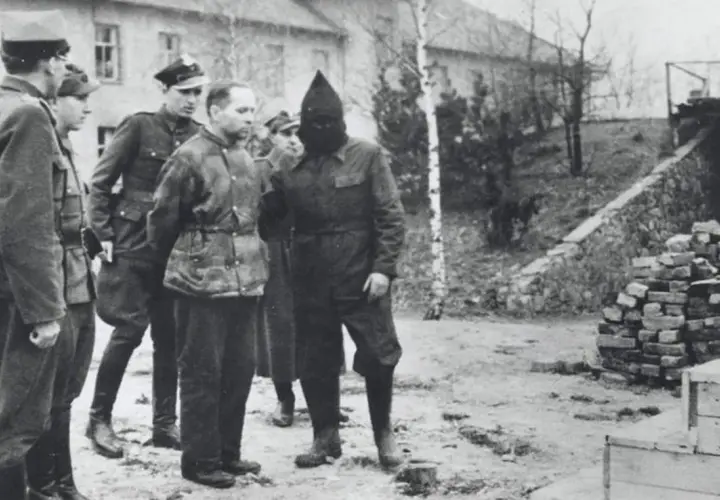 Rudolf Höß jako komendant Auschwitz: mroczne tajemnice obozu