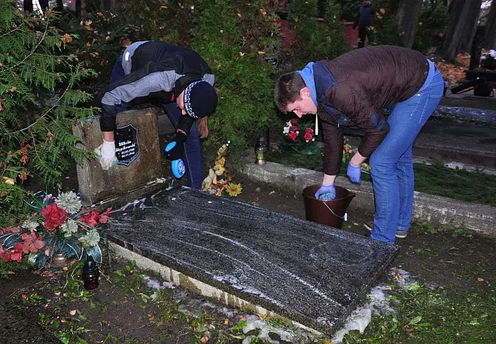Policjanci, którzy zginęli na służbie - tragiczne historie i pamięć
