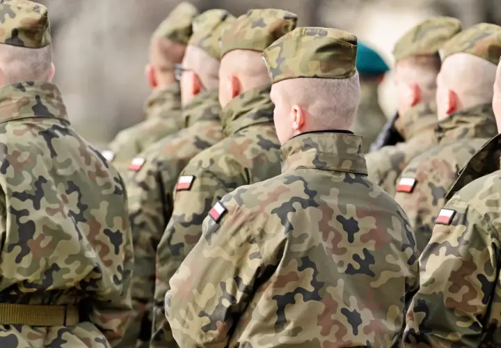Zasadnicza służba wojskowa ile trwała? Odkryj, ile to naprawdę trwa