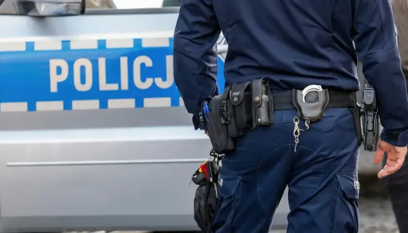 Kiedy policja otrzymuje wypłatę? Harmonogram i zasady wynagrodzeń policjantów