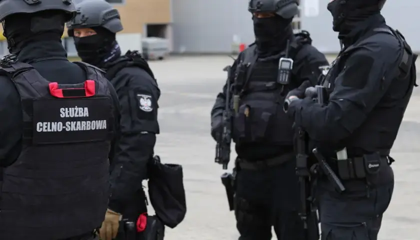 Policja skarbowa: poznaj wszystkie zadania i uprawnienia kontrolerów