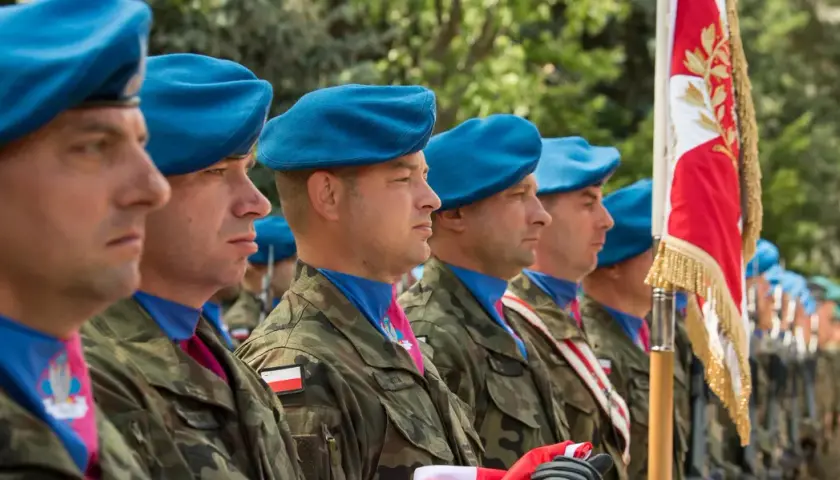 Regulamin umundurowania WP - kluczowe zasady i przepisy dla żołnierzy