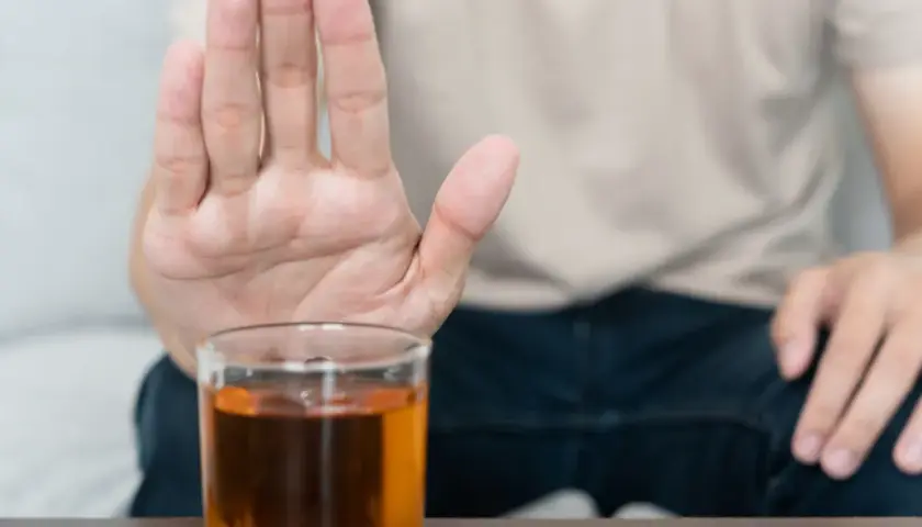 Praca pod wpływem alkoholu: Kodeks wykroczeń i kary, które musisz znać