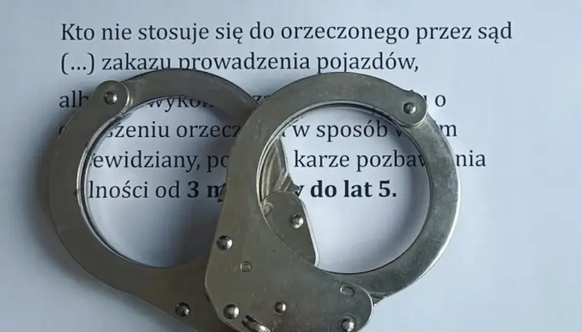 Kajdanki na dokumencie o art. 244 kk. Naruszenie zakazu sądowego, np. prowadzenia pojazdów, grozi karą pozbawienia wolności do 5 lat.