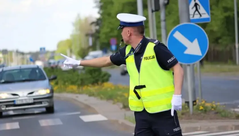 Czego policja nie może zrobić podczas kontroli - poznaj swoje prawa