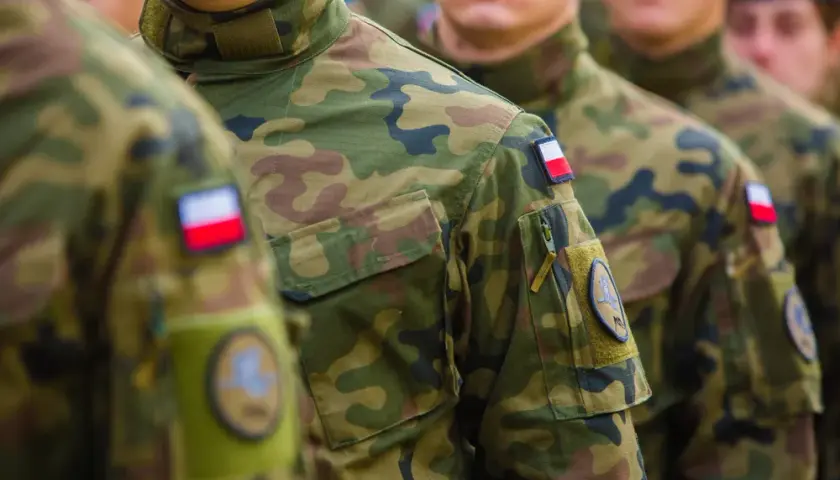 Służba przygotowawcza ile płacą? Oto zaskakujące wynagrodzenia!