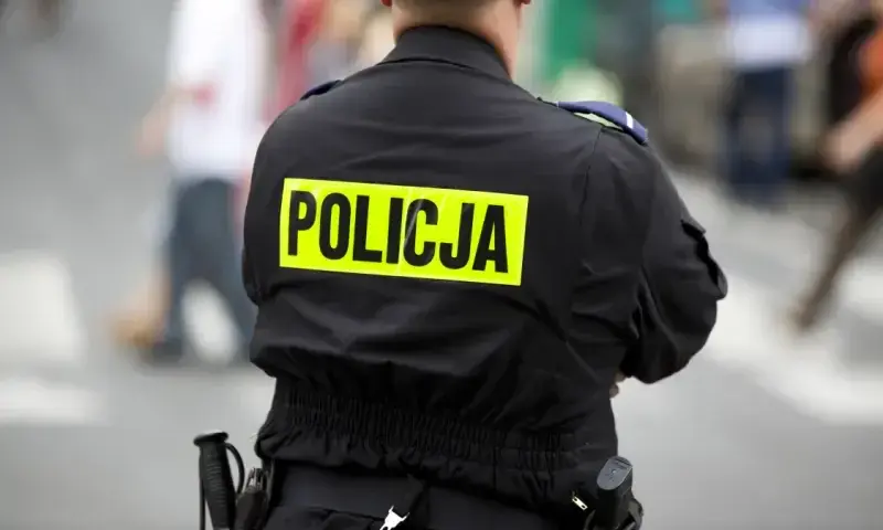 Jak sprawdzić czy policja wie gdzie pracujesz? Poznaj swoje prawa i fakty