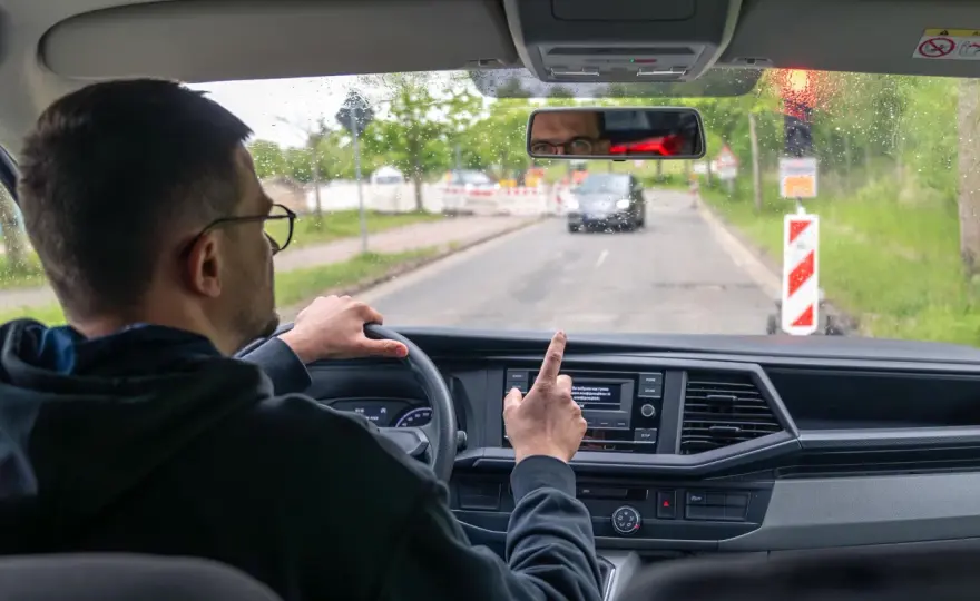 Droga dla pieszych - Czy na pewno znasz zasady?