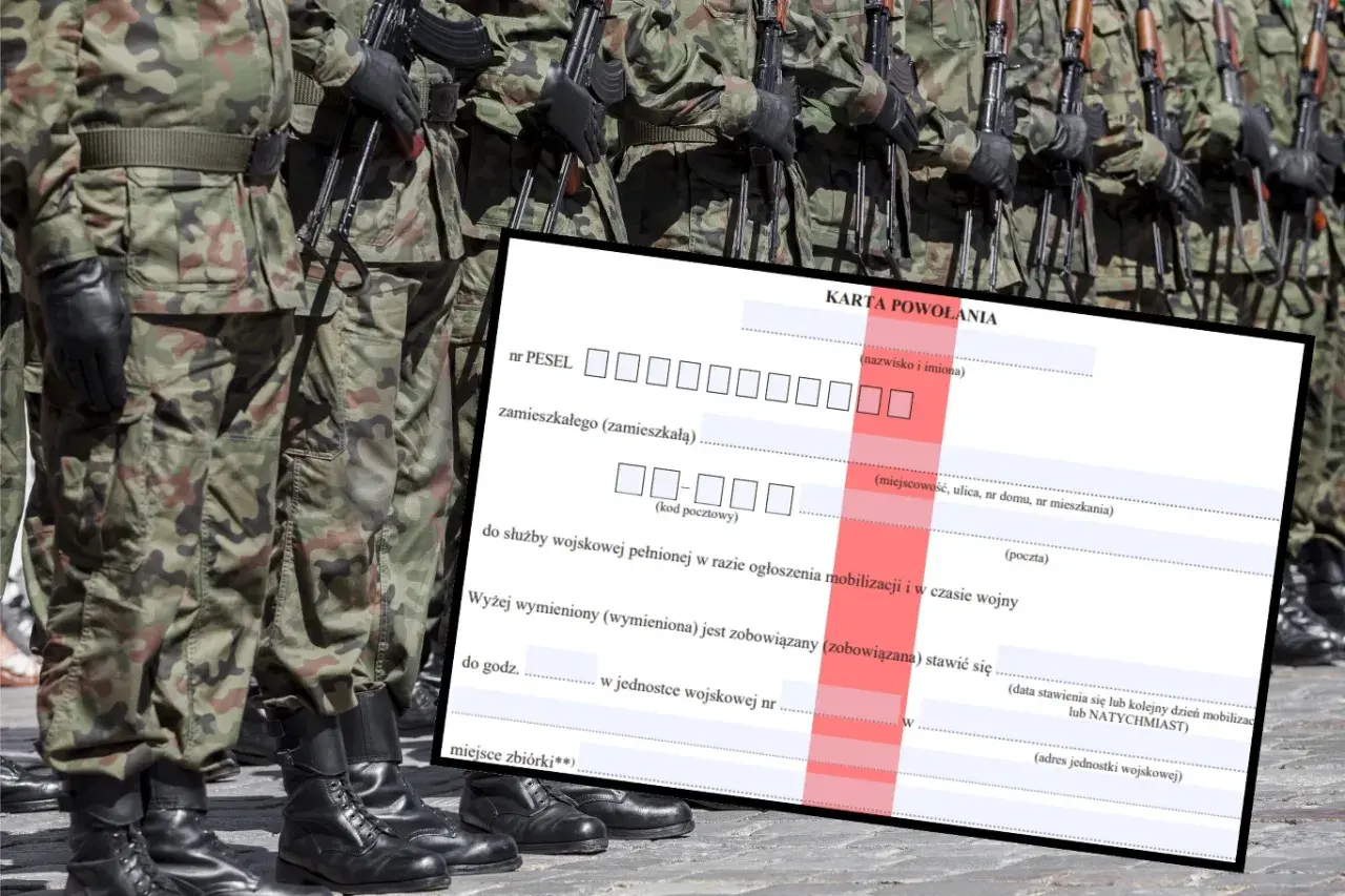 Żołnierze w mundurach stoją na baczność, a przed nimi leży **karta powołania** do służby wojskowej.