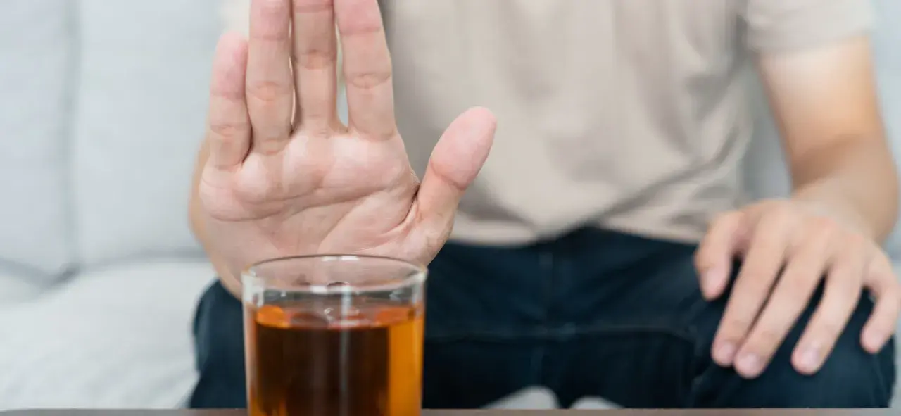 Praca pod wpływem alkoholu: Kodeks wykroczeń i kary, które musisz znać