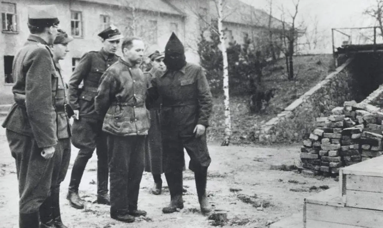 Rudolf Höß jako komendant Auschwitz: mroczne tajemnice obozu