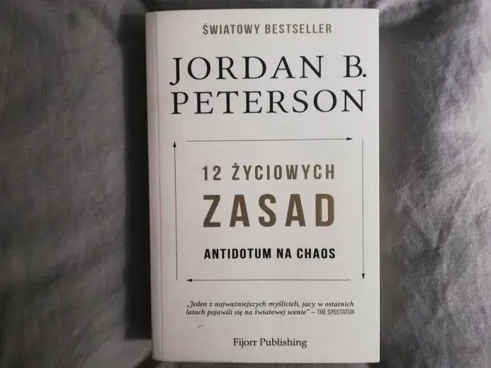 Trouble: Chaos jako filozofia życia