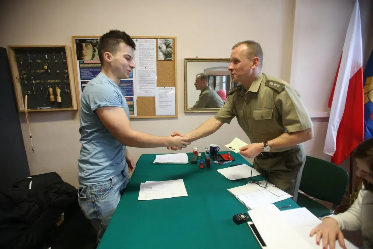 Jak wygląda komisja lekarska do służby więziennej i co musisz wiedzieć