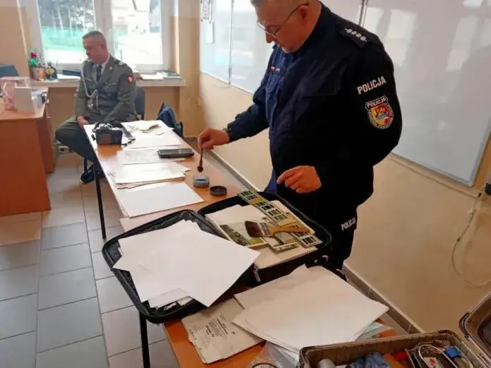 Zdjęcie Czy technik kryminalistyki jest policjantem? Odkryj prawdę o roli i wymaganiach