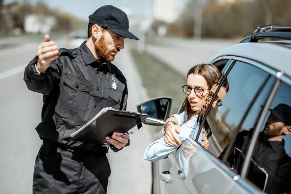 Zdjęcie Jak załatwić staż w policji: Wymagania, krok po kroku do celu